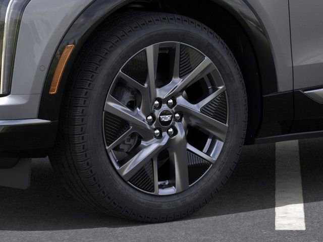 New 2025 Cadillac Optiq Luxury 1 w/ LPO, Floor Liner Package image 9