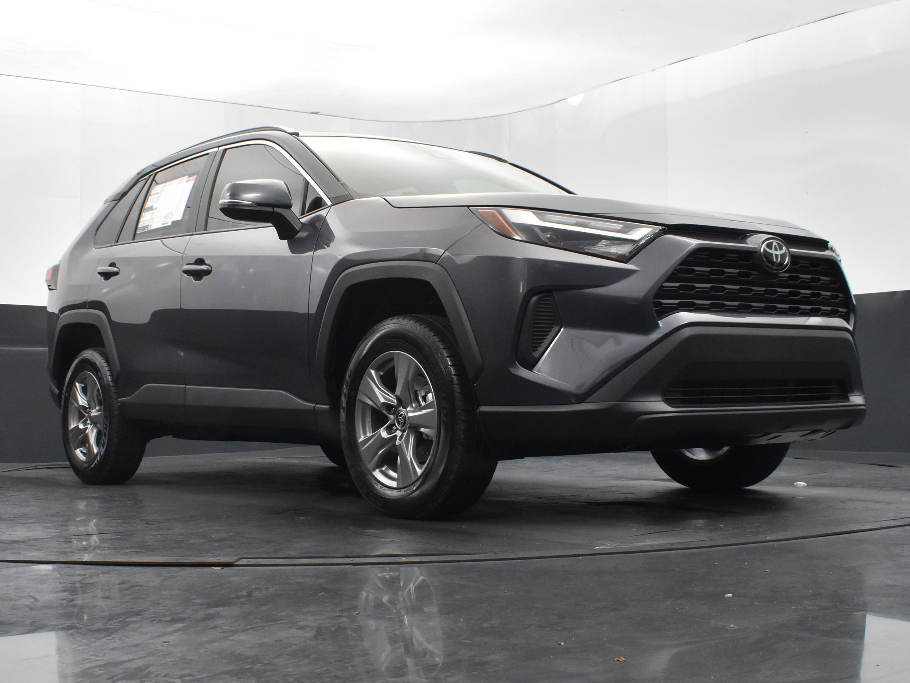 Used 2025 Toyota RAV4 XLE w/ Convenience Package image 42