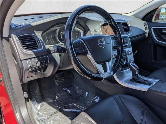 Used 2017 Volvo S60 T5 Inscription Platinum w/ Climate Package AWD/4WD image 10