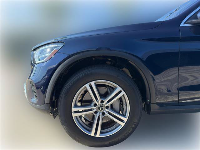 Used 2022 Mercedes-Benz GLC 300 image 4