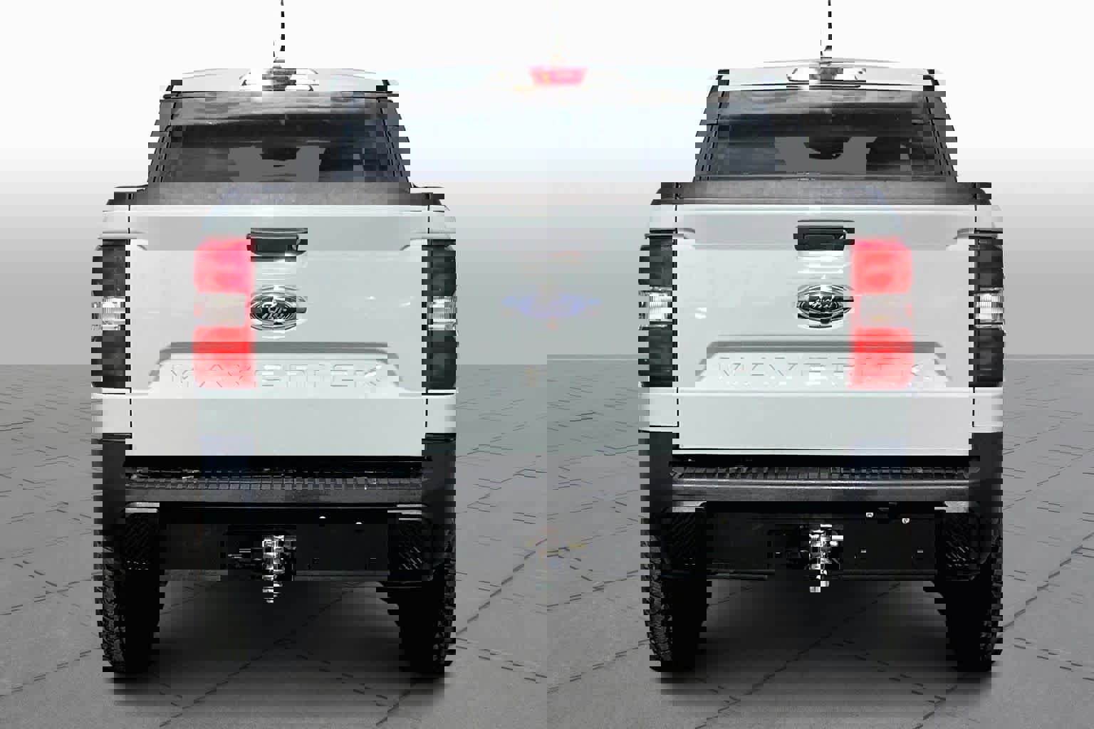 Used 2023 Ford Maverick XL image 5