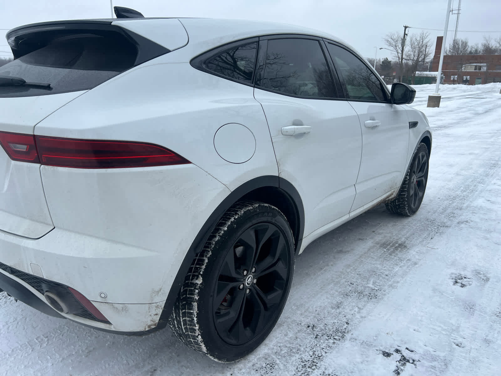 Used 2024 Jaguar E-PACE R-Dynamic SE image 8