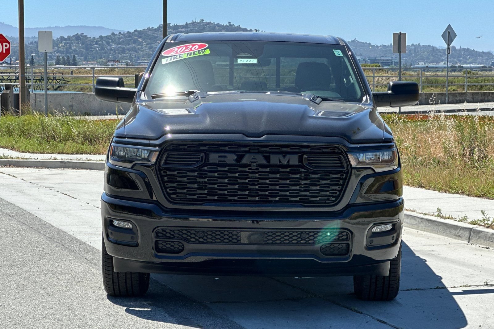 Used 2026 RAM 1500 Express AWD/4WD image 9