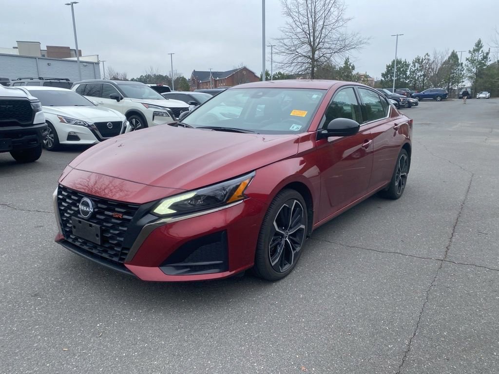 Used 2023 Nissan Altima 2.5 SR image 7
