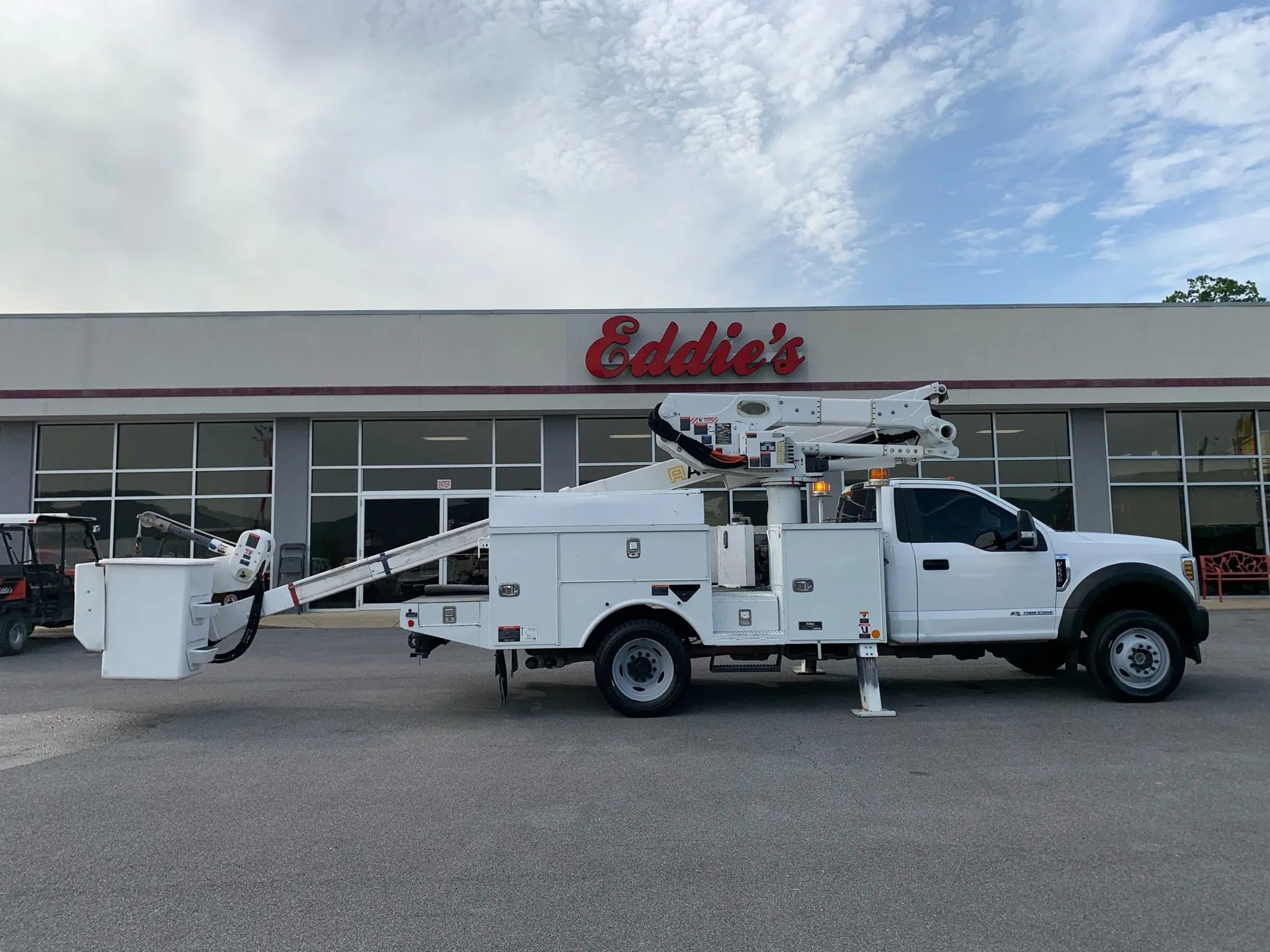 Used 2019 Ford F550 4x4 Regular Cab Super Duty image 50