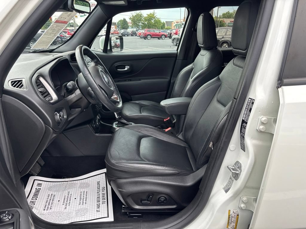 Used 2020 Jeep Renegade Altitude AWD/4WD image 18