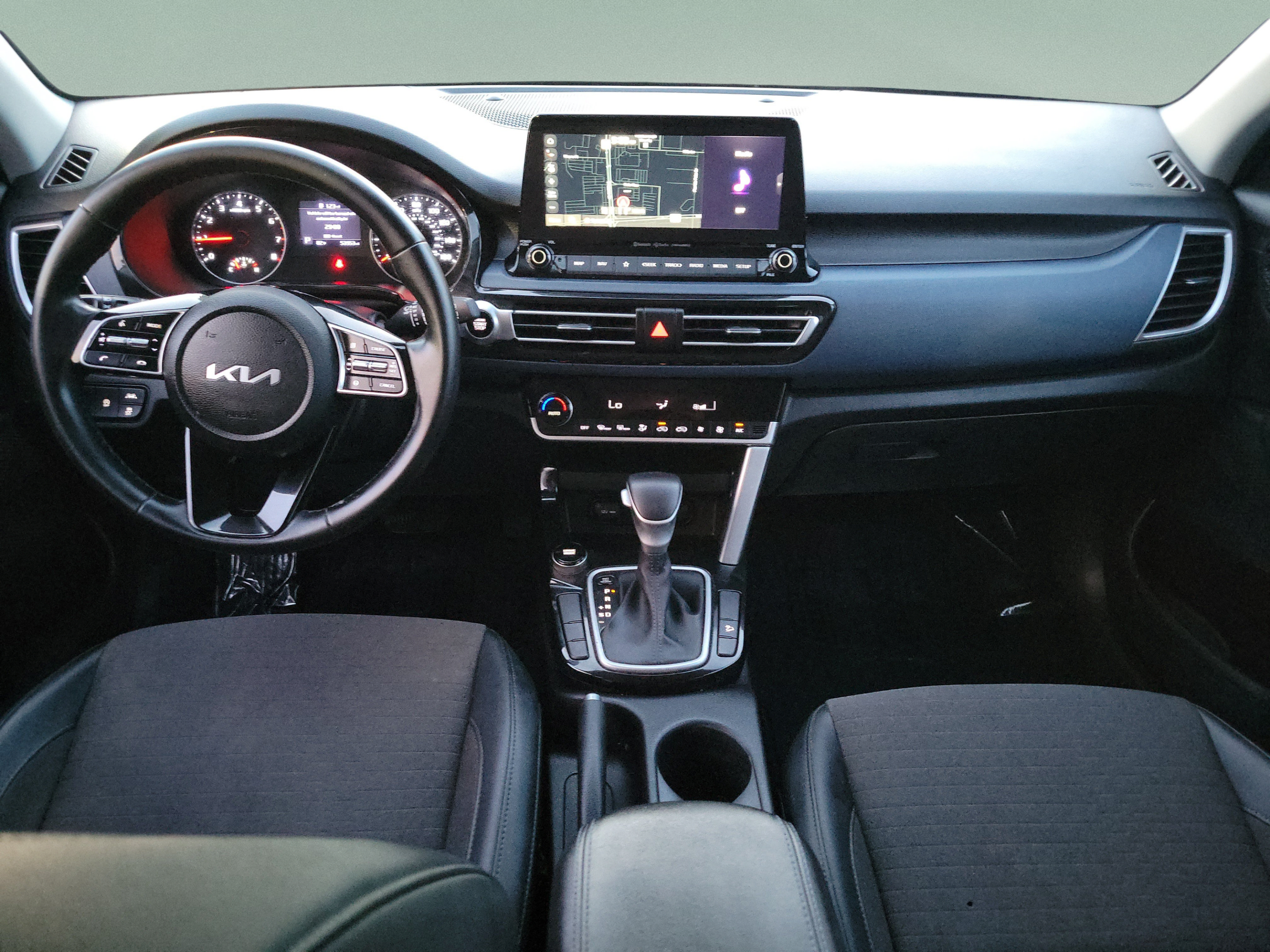 Certified 2023 Kia Seltos S w/ Navigation Package FWD image 11