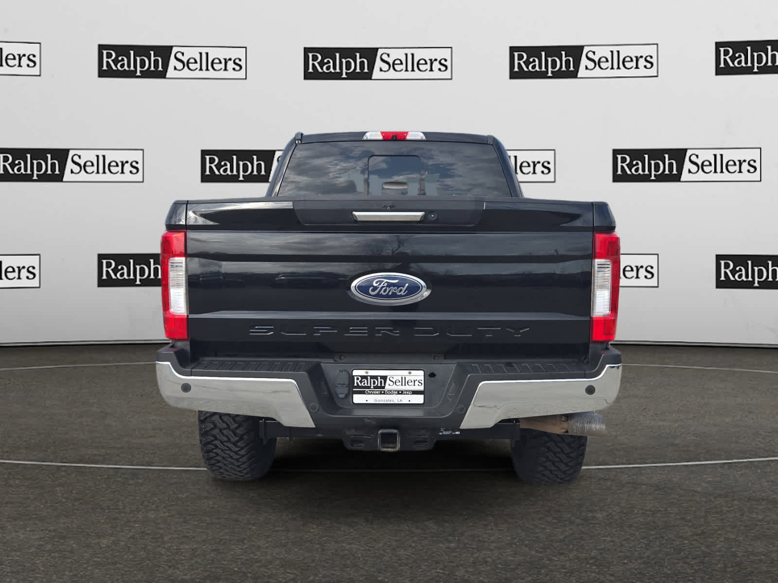 Used 2017 Ford F250 Lariat w/ Lariat Value Package image 5