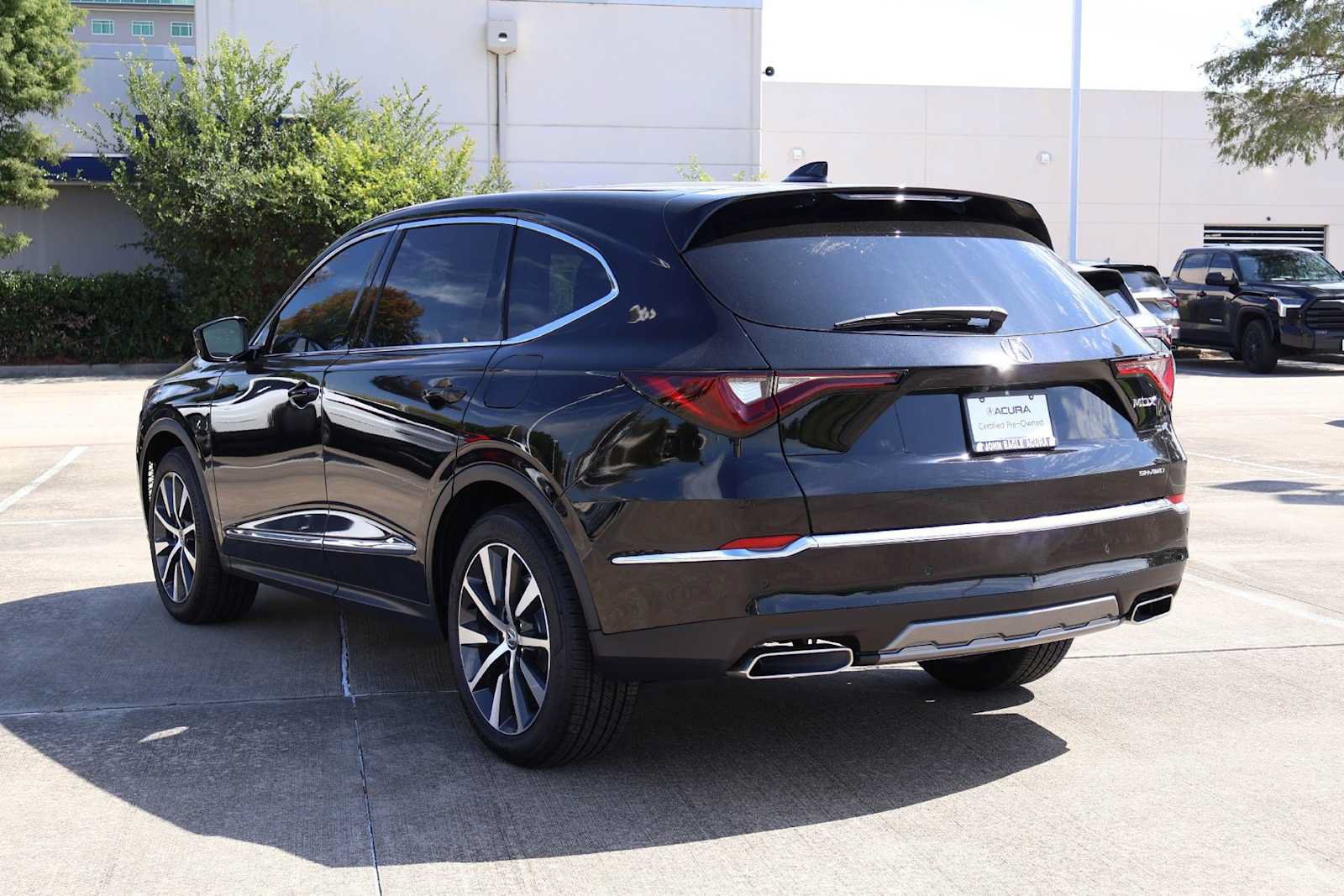 Certified 2026 Acura MDX w/ Technology Package AWD/4WD image 4