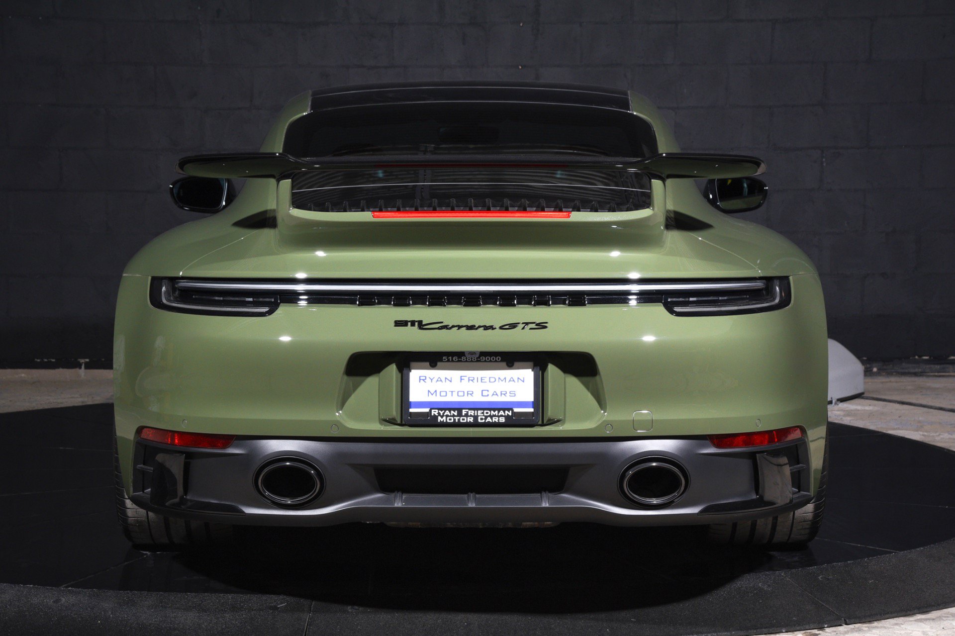 Used 2024 Porsche 911 Carrera GTS RWD image 13