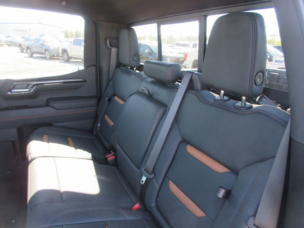 New 2026 GMC Sierra 1500 AT4 w/ AT4 Premium Package AWD/4WD image 18