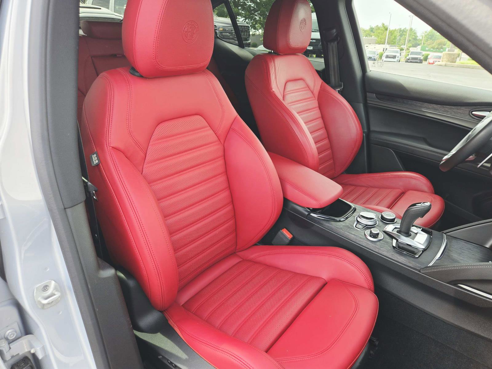 Used 2024 Alfa Romeo Stelvio Sprint AWD/4WD image 17