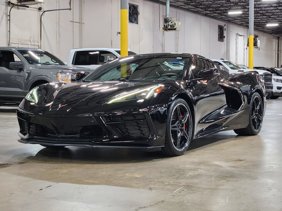 Used 2021 Chevrolet Corvette Stingray Premium Conv w/ Z51 Performance Package RWD image 4