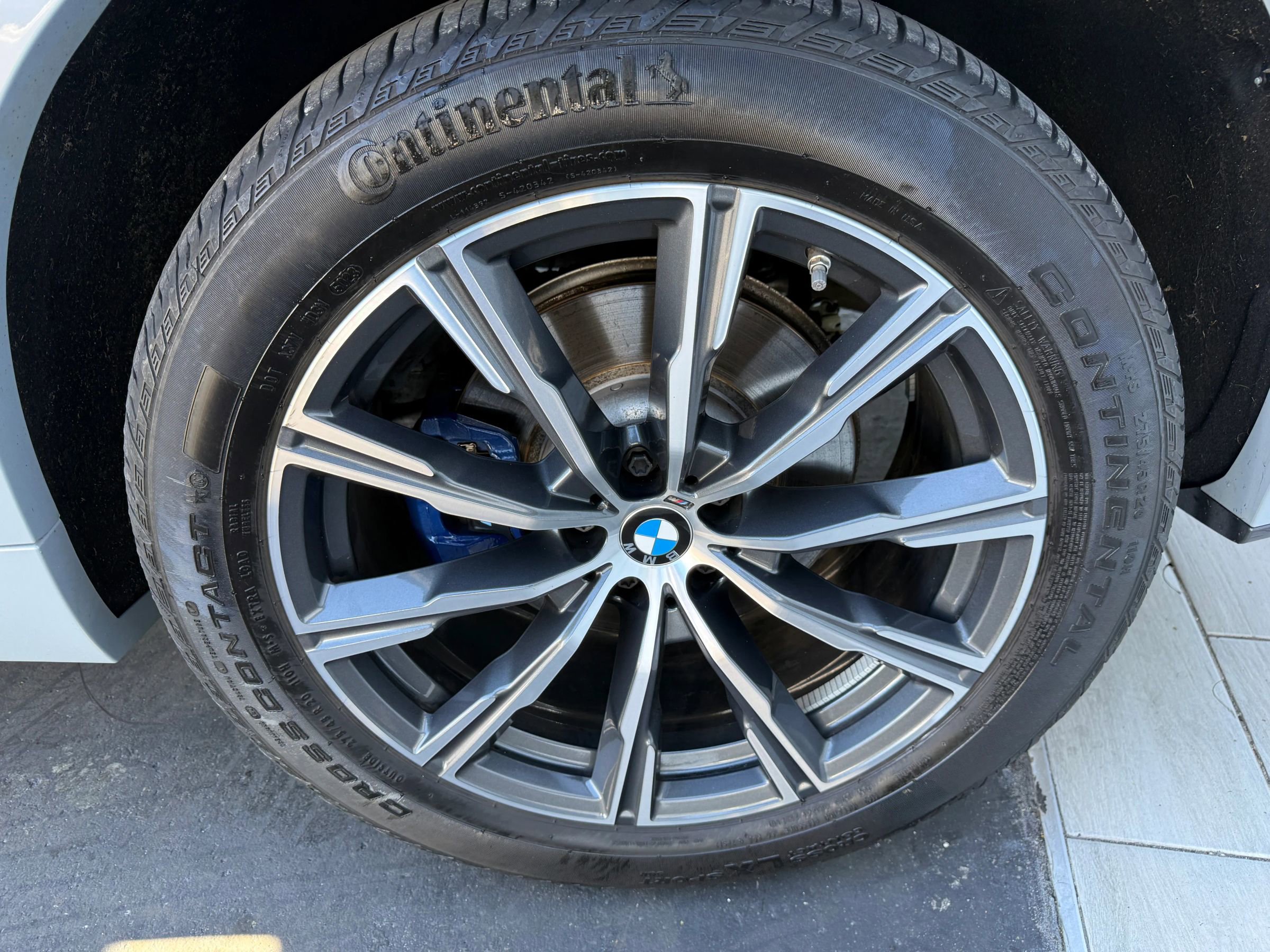 Used 2024 BMW X5 xDrive40i w/ M Sport Package image 48