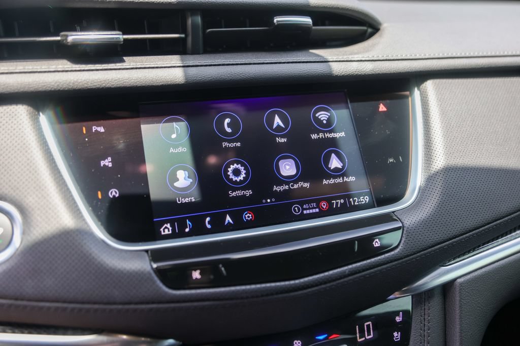 Used 2026 Cadillac XT5 Sportv w/ LPO, Onyx Lite Package AWD/4WD image 16