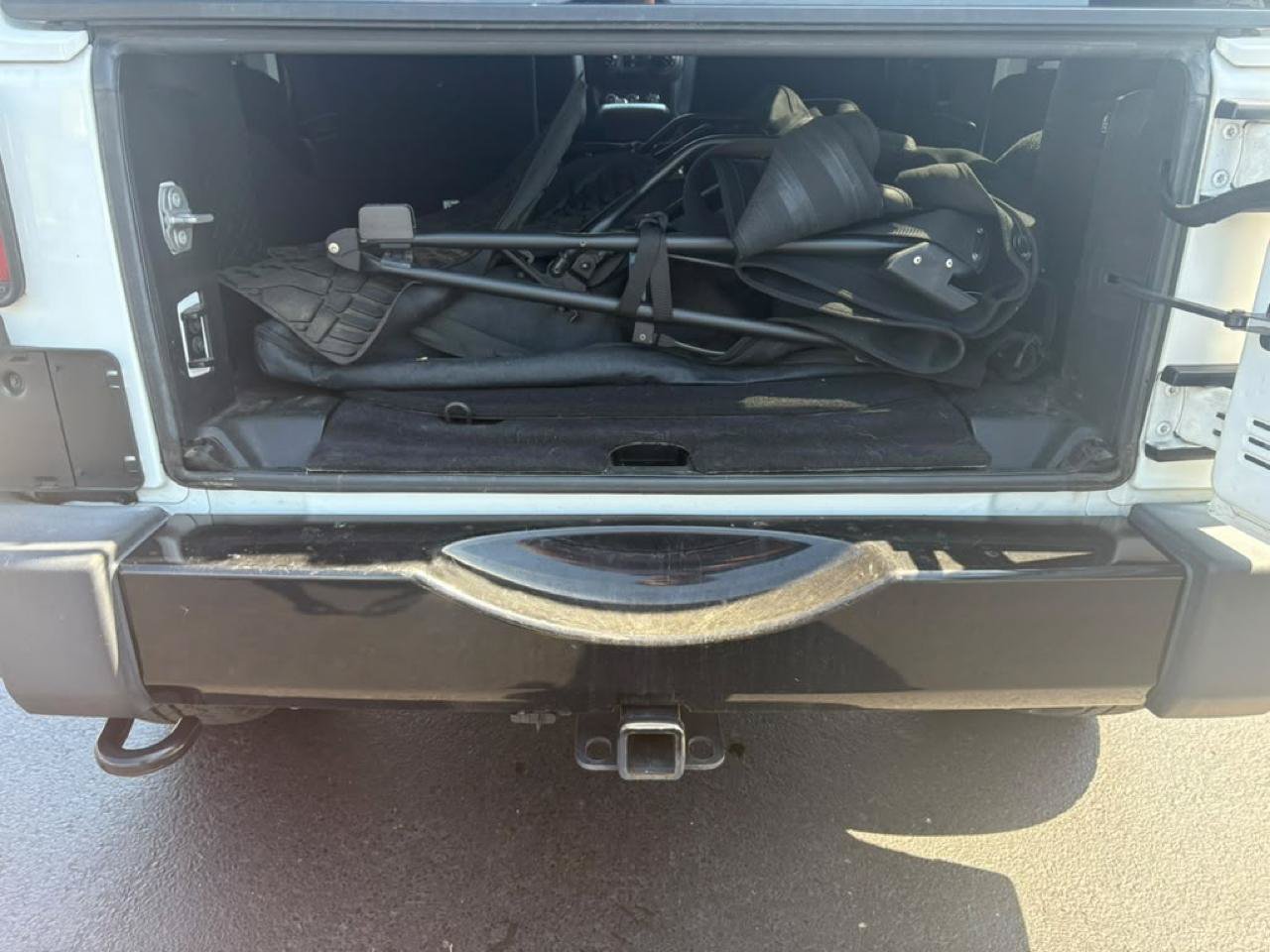 Used 2017 Jeep Wrangler Unlimited Sahara AWD/4WD image 13