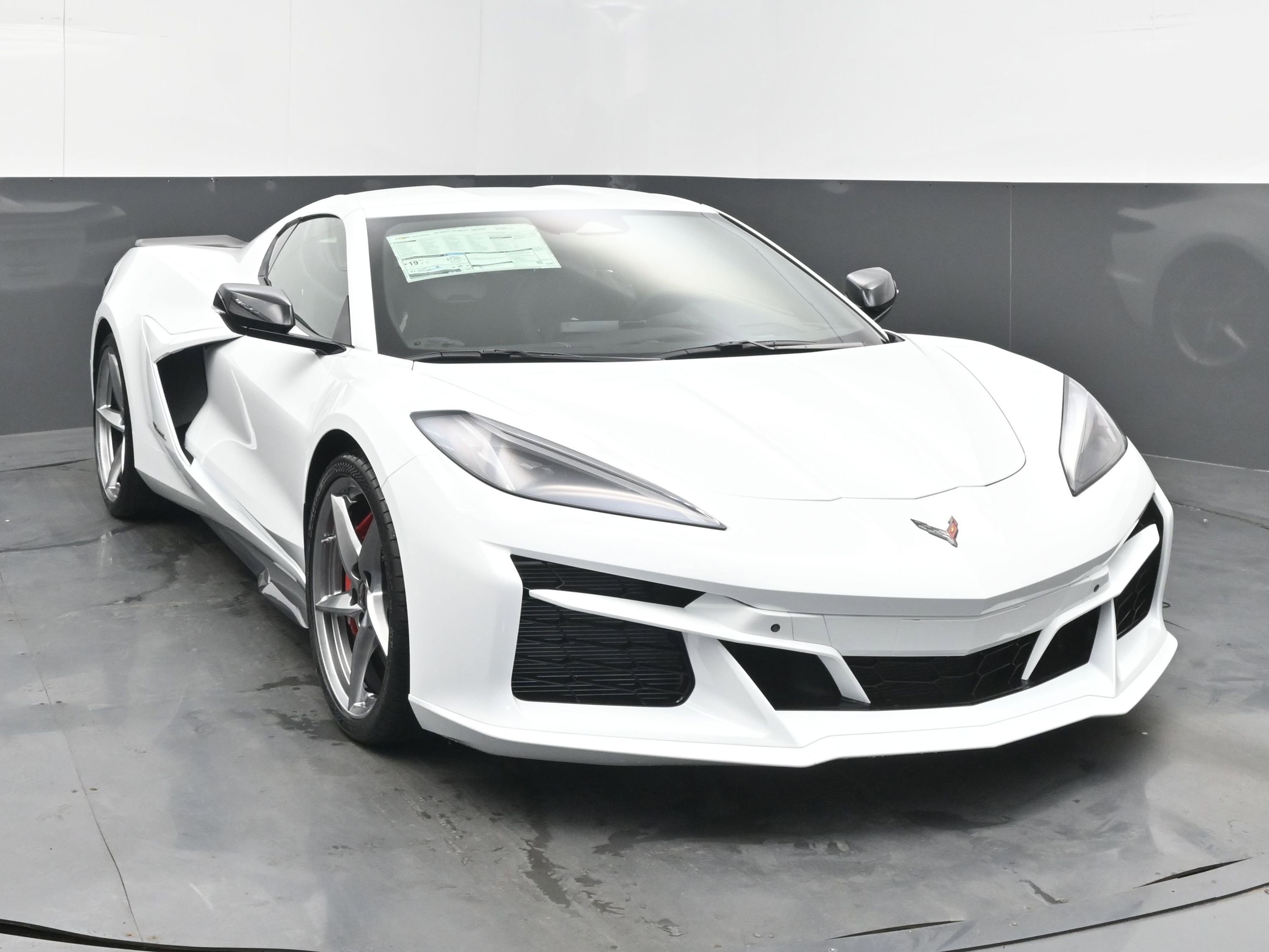 New 2025 Chevrolet Corvette E-Ray image 8