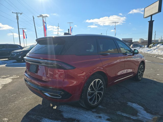 Used 2024 Lincoln Nautilus Reserve image 4