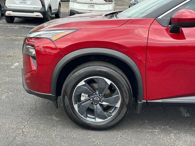 Used 2026 Nissan Rogue SV AWD/4WD image 7