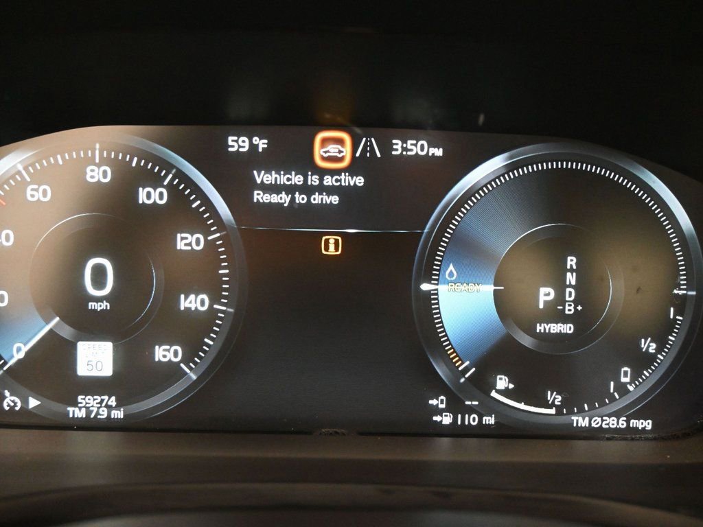 Used 2022 Volvo S60 T8 Inscription image 16