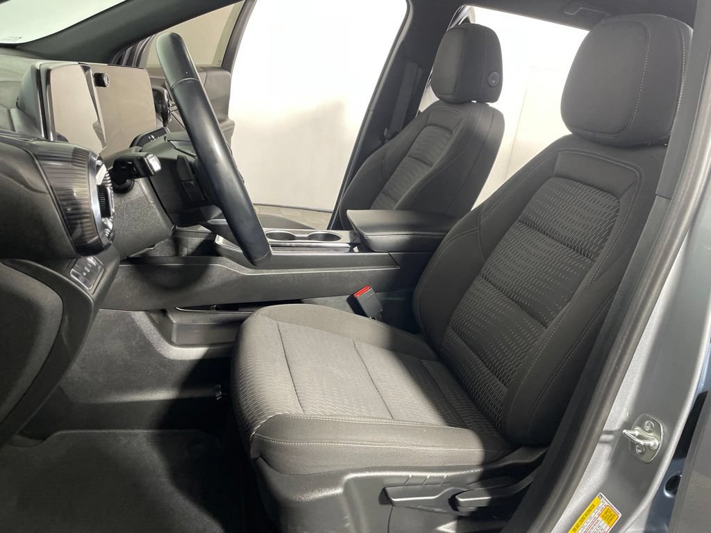 Used 2025 Chevrolet Equinox LT AWD/4WD image 10