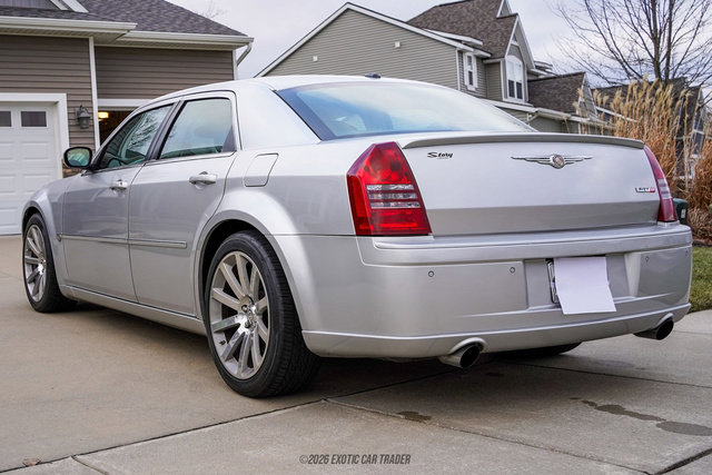 Used 2006 Chrysler 300 SRT8 w/ SRT Option Group II image 6