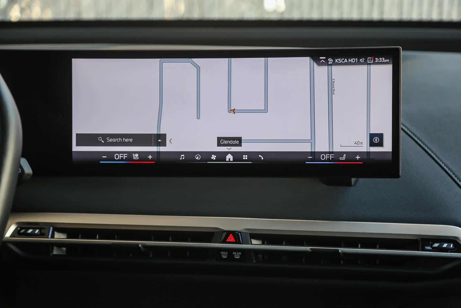 Used 2025 BMW iX xDrive50 image 10