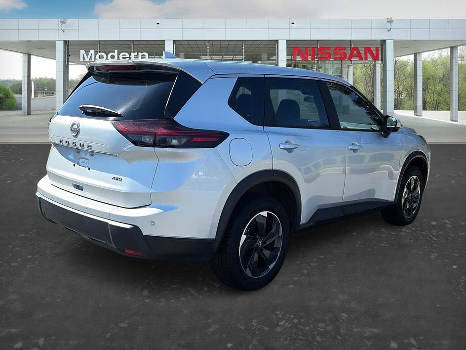 Certified 2025 Nissan Rogue SV AWD/4WD image 5