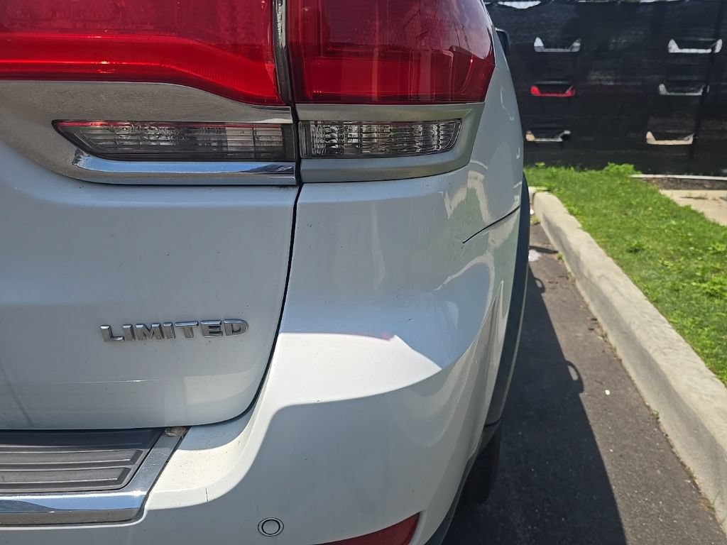 Used 2019 Jeep Grand Cherokee Limited w/ Luxury Group II AWD/4WD image 8