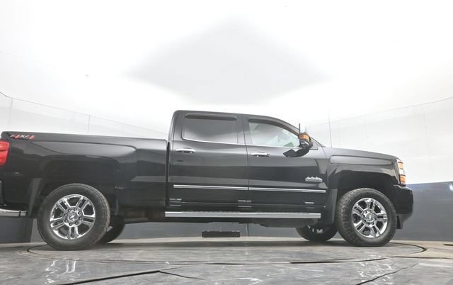 Used 2019 Chevrolet Silverado 2500 High Country w/ Duramax Plus Package AWD/4WD image 50