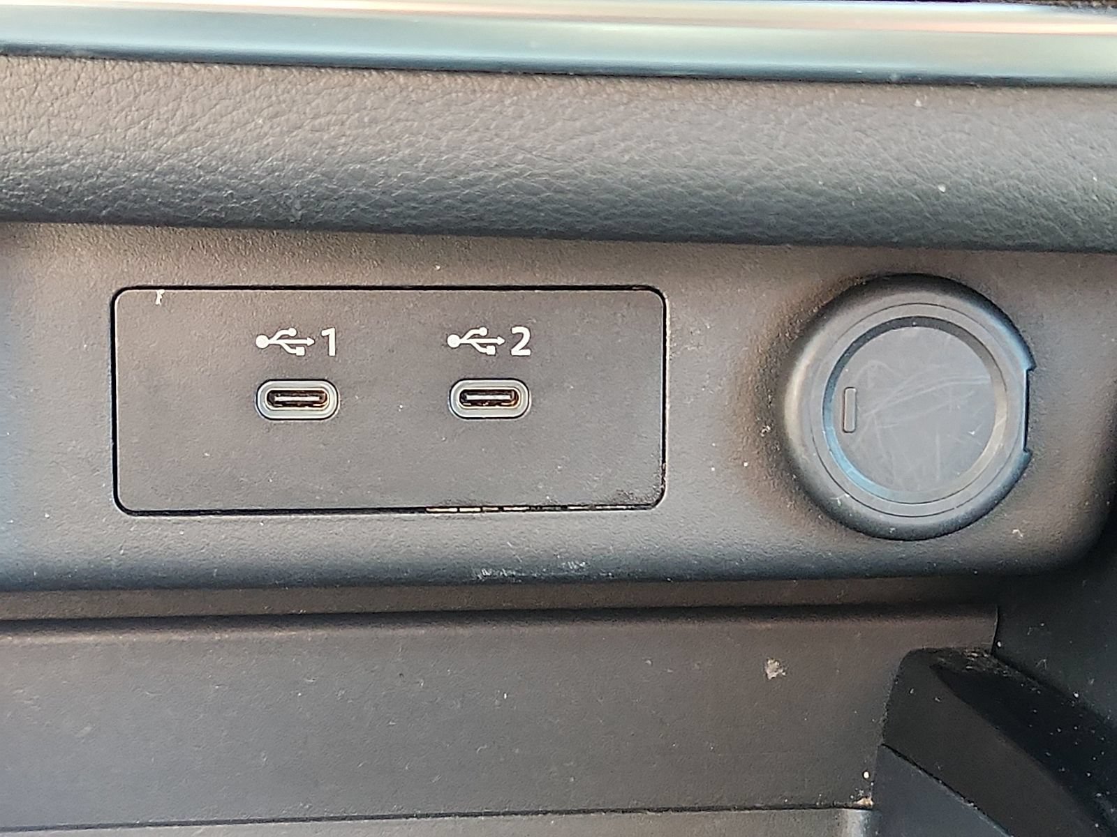 Used 2024 Nissan Rogue SV FWD image 14