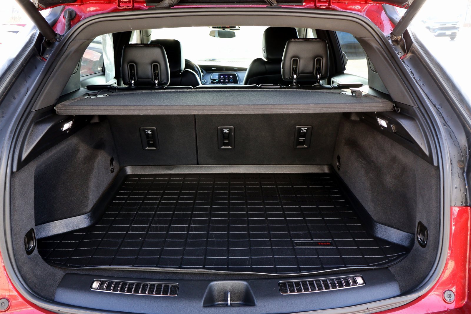 Used 2023 Cadillac XT4 Sport w/ Technology Package image 15