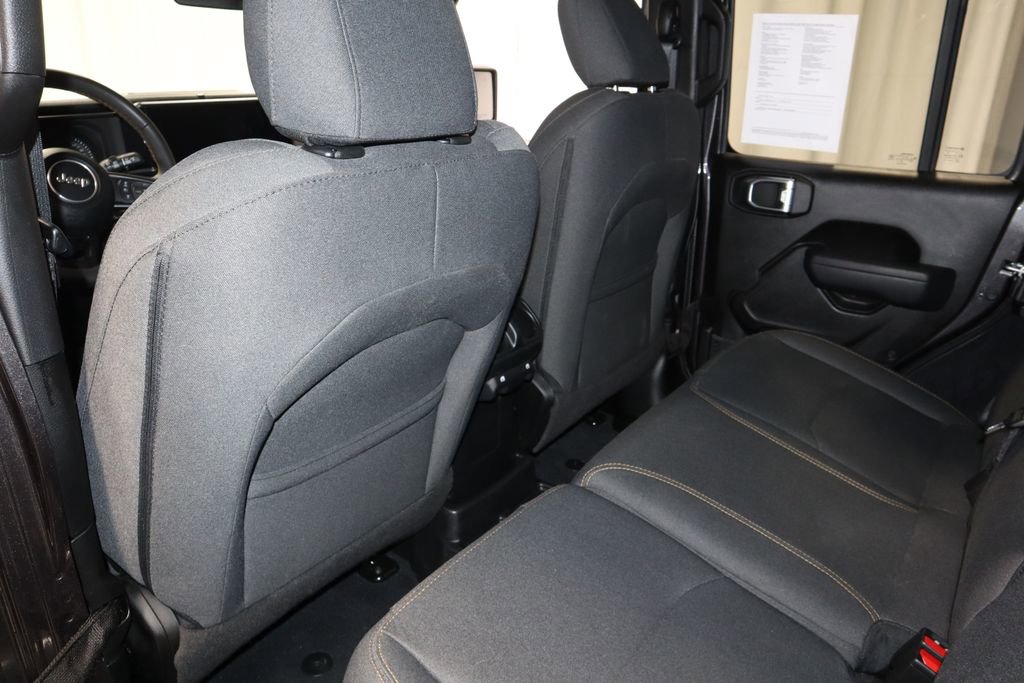 Used 2024 Jeep Wrangler Unlimited image 21