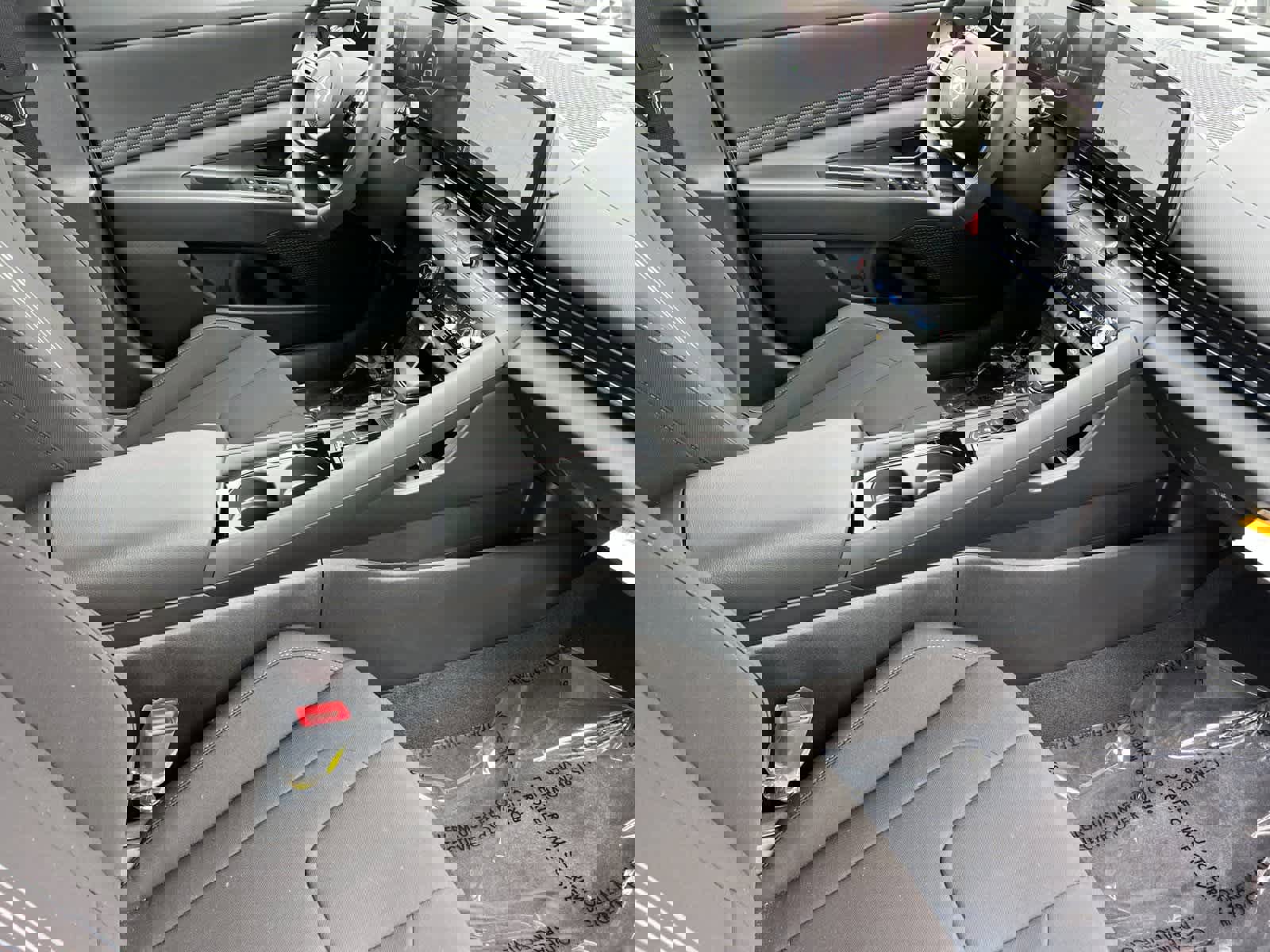 New 2025 Hyundai Elantra SEL image 16