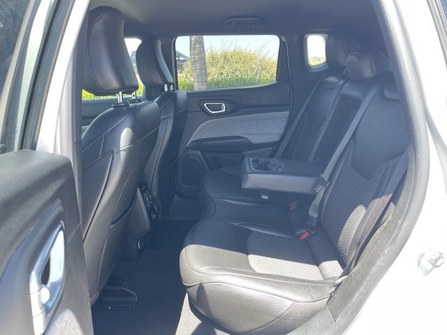 Used 2024 Jeep Compass Latitude AWD/4WD image 24