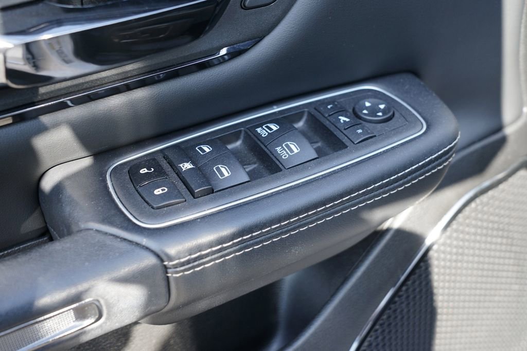 Used 2023 RAM 1500 Limited image 17