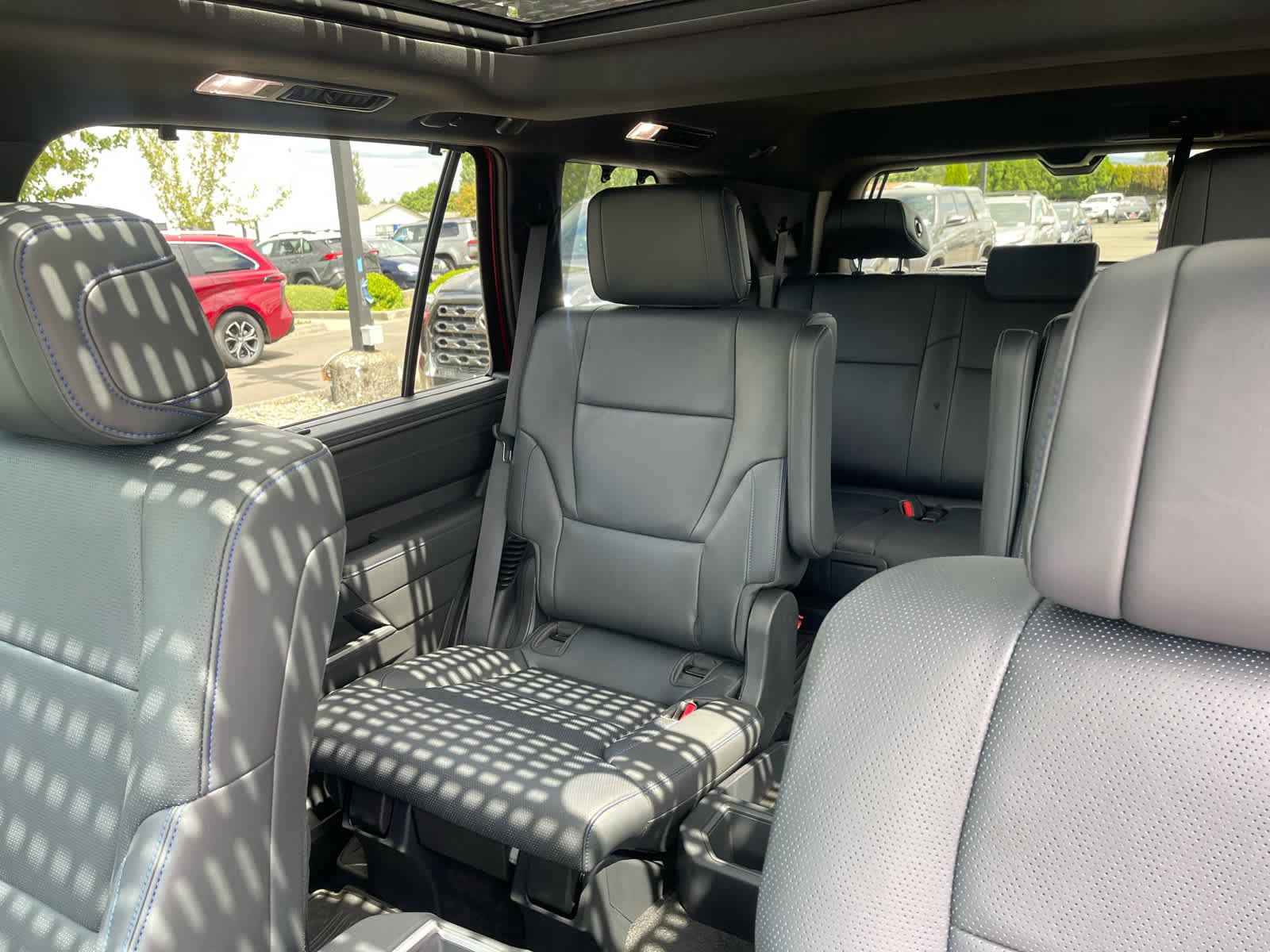 Certified 2025 Toyota Sequoia Platinum AWD/4WD image 39