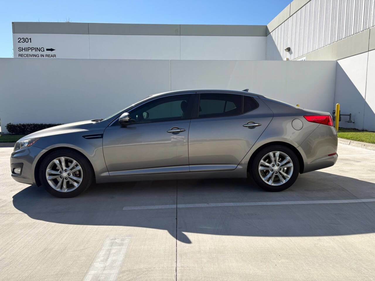 Used 2012 Kia Optima EX image 8
