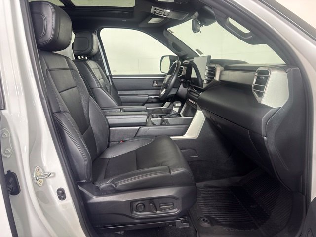 Used 2025 Toyota Tundra Limited AWD/4WD image 4