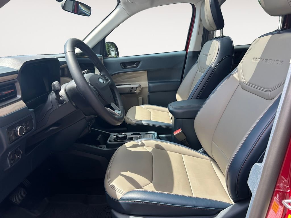 Used 2025 Ford Maverick Lariat w/ 4K Tow Package AWD/4WD image 7