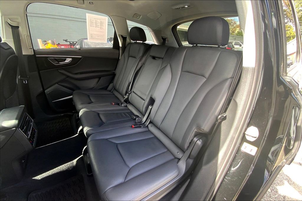 Used 2023 Audi Q7 3.0T Prestige image 21