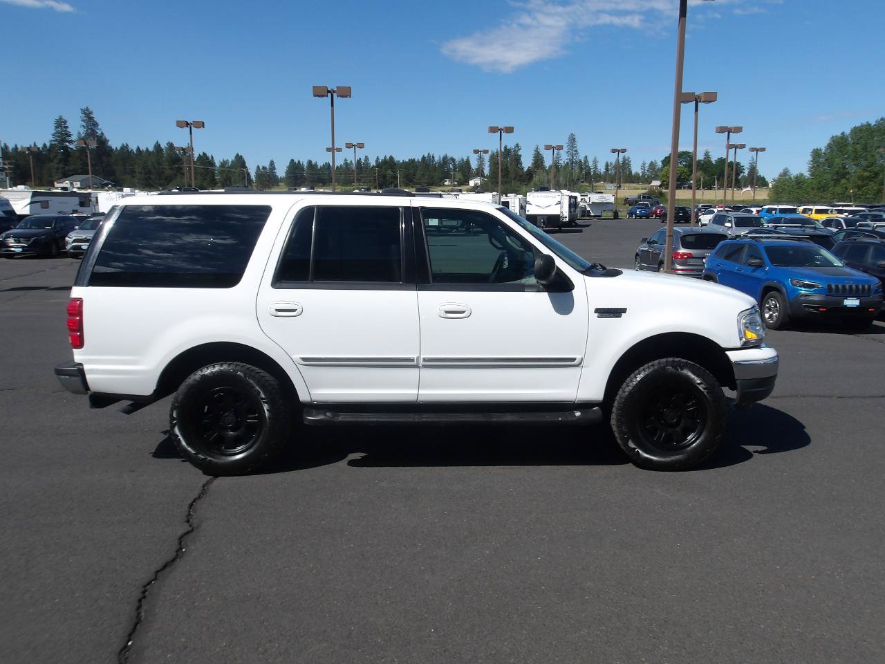 Used 2000 Ford Expedition XLT AWD/4WD image 6