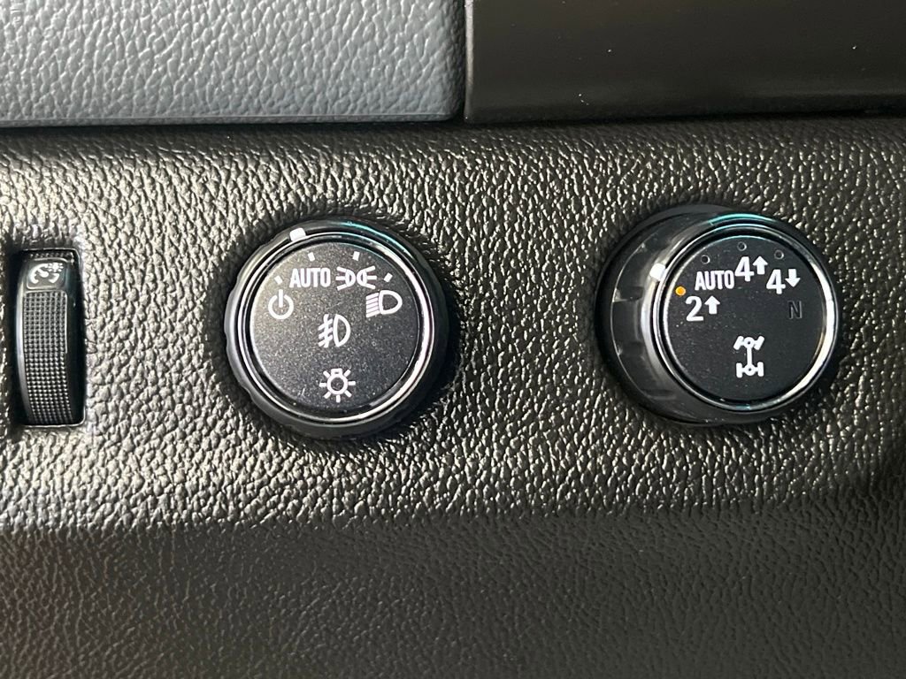 Used 2018 Chevrolet Colorado Z71 AWD/4WD image 31