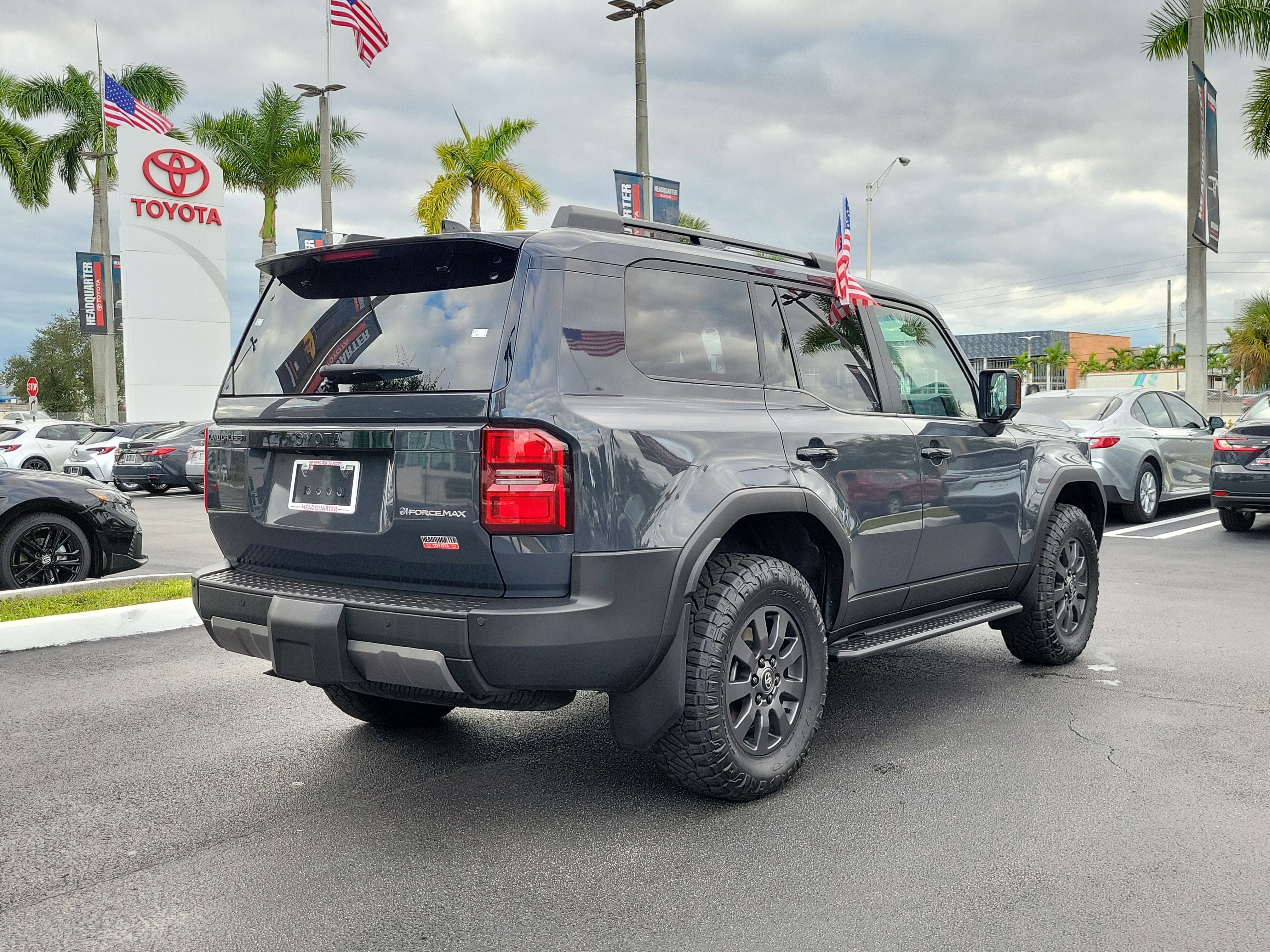 Used 2024 Toyota Land Cruiser image 11