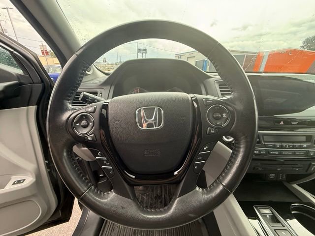 Used 2017 Honda Pilot Touring image 14