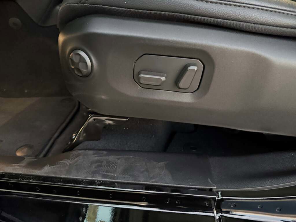 New 2026 Jeep Wrangler Sahara image 27