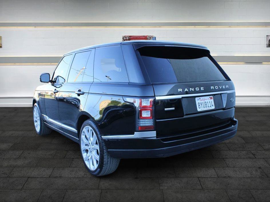 Used 2015 Land Rover Range Rover Supercharged image 5