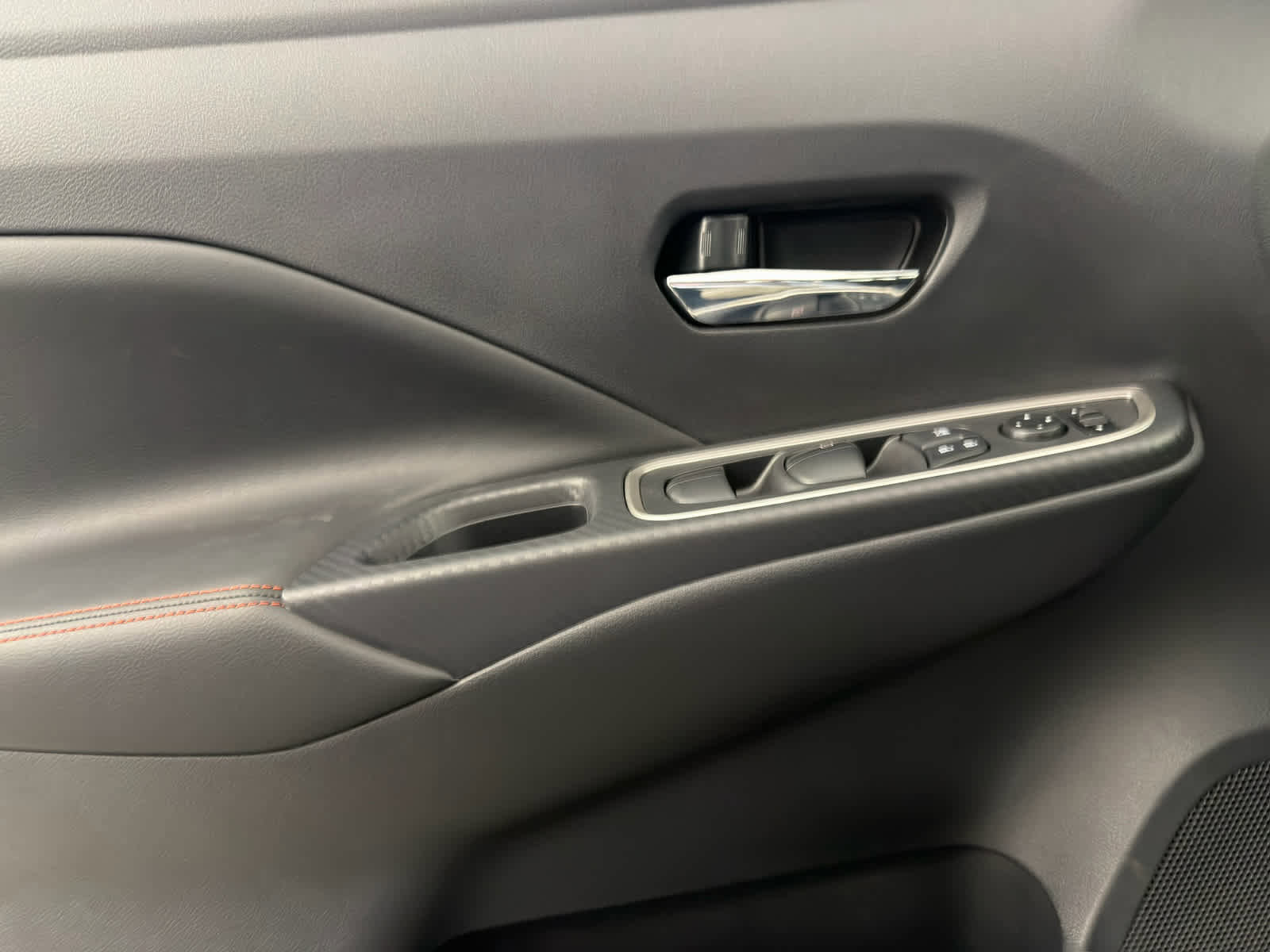 New 2025 Nissan Versa SR w/ Trunk Package image 21