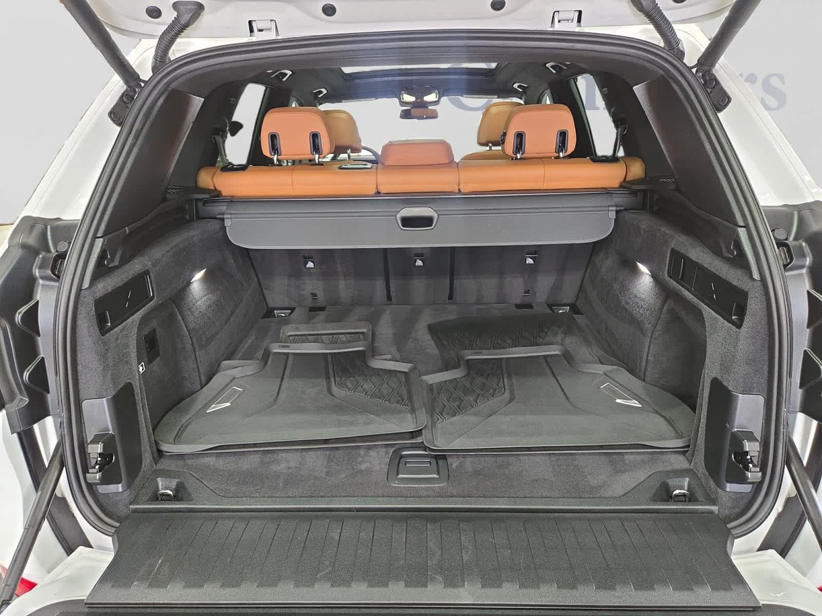 Used 2026 BMW X5 xDrive40i w/ Climate Comfort Package AWD/4WD image 4