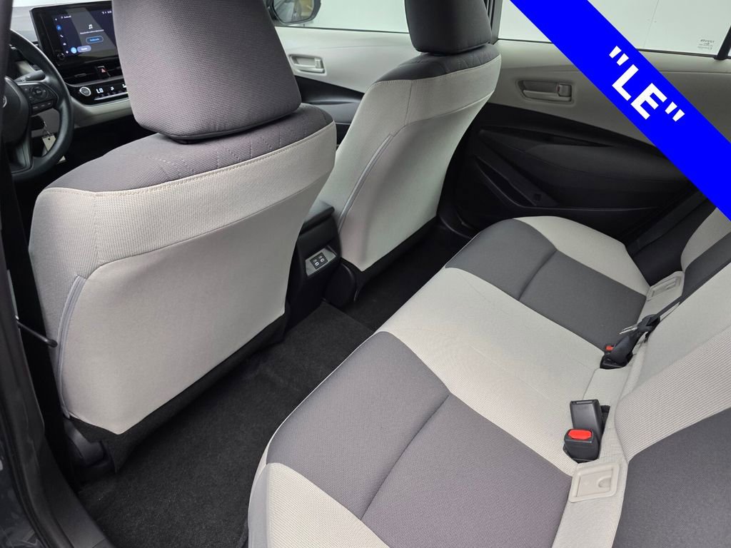 Used 2025 Toyota Corolla LE image 14